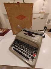 OLIVETTI STUDIO 44 TYPEWRITER