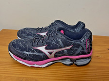 Mizuno Wave Creation 16