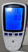 UK Plug-in Electricity Power Consumption Meter Energy Monitor Watt Kwh Analyzer