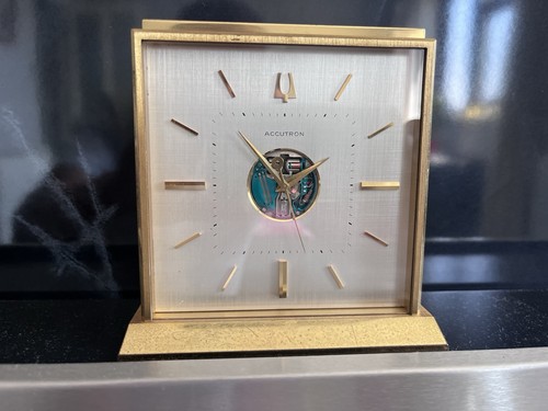 Bulova accutron spaceview 214 - bulova,