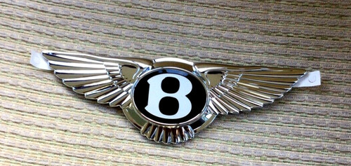 Bentley front nose badge - bentley,