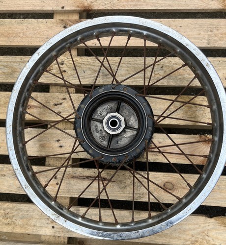 Yamaha 125 rear wheel 15a - xt,