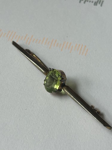 Gold peridot sweetheart art - peridot,