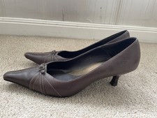 Ladies Chocolate Brown Shoes, Kitten Heel, Size 6
