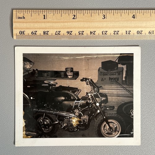 Vtg 1970s found polaroid - 1970s,