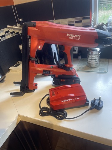 Hilti 03 with 4ah - 3-l-22,