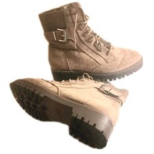 Primark Women's Boots ● Size