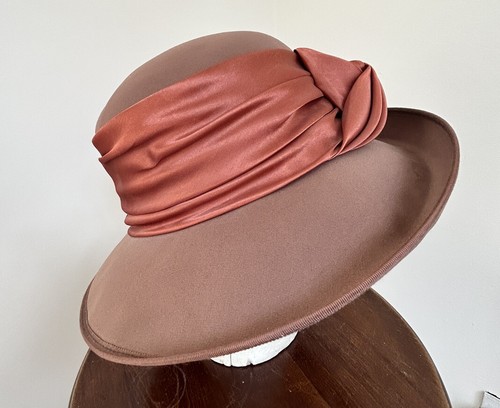 Vintage hat first avenue - vintage,
