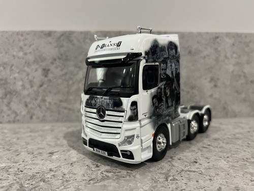 Corgi mercedes benz - mercedes, actros