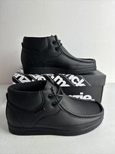 McKenzie Wolverine Black