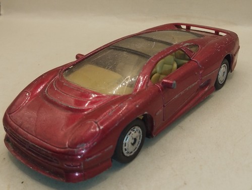 Maisto jaguar 220 - maisto, xj