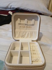 H SAMUEL SILVER  jewellery Set