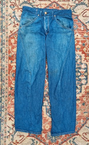 Levi vintage red - vintage, engineered