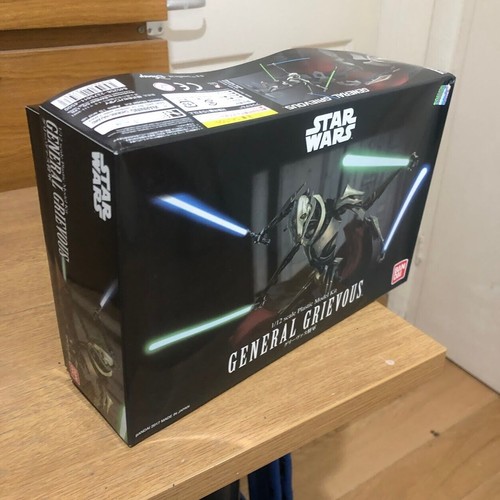 Bandai model kit - bandai, wars