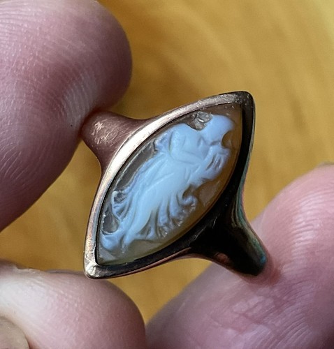 Antique 9ct rose gold - rose,