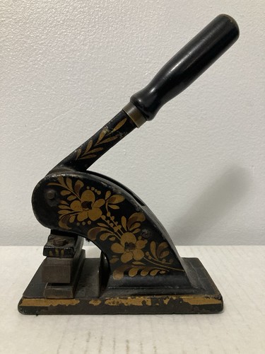 Antique victorian cast iron - antique,