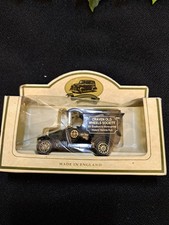 Lledo Bull Nose Morris Van –