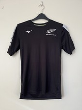 MIZUNO black mix HAKA RUGBY GLOBAL tshirt top, UK SIZE SMALL, short sleeved