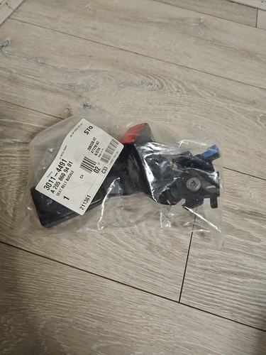 Mercedes class seat belt - c,