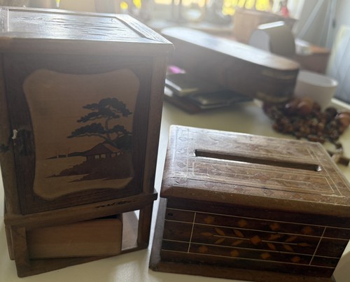 Bundle vintage two wooden - of,