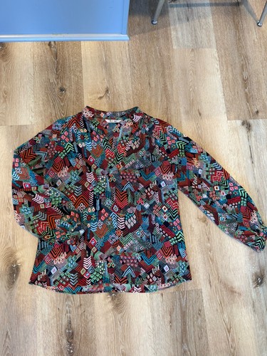 Tucker 100 silk - 100%,