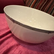 Wedgwood Amherst 25cm  Round
