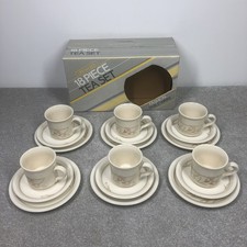 18 Piece Tea Set BILTONS