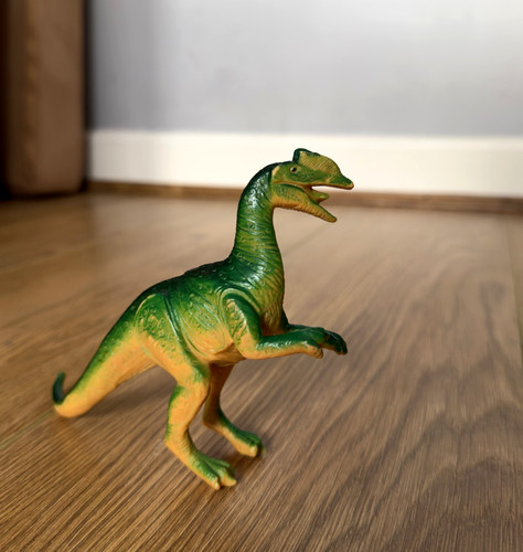 Vintage 1999 dilophosaurus - vintage,