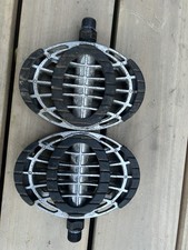 Specialized Globe Pedals Mountain Bike