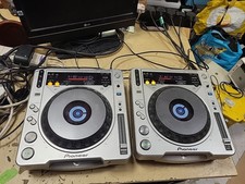 2 x Pioneer CDJ-800MK2 DJ CD/MP3 player - Pair - Working 