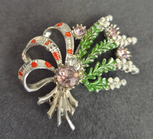 Vintage exquisite brooch pin - exquisite,