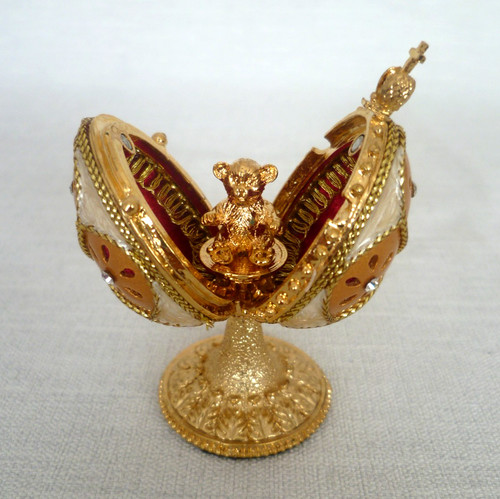 Jewelled enamel egg with - egg.,