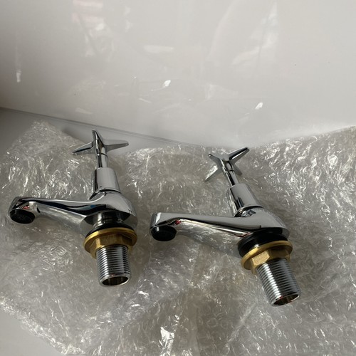 Traditional classic twin bath - traditional,
