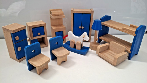 Dolls house chunky wooden - chunky,