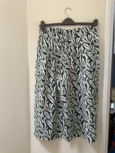 Ladies khaki print cropped - m&s,