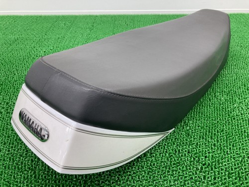 Used yamaha sr400 seat white - yamaha,