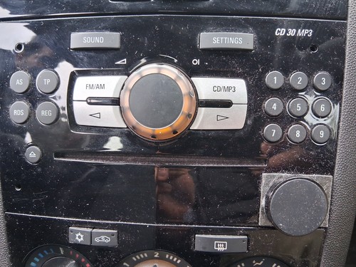 2009 vauxhall corsa stereo - corsa,