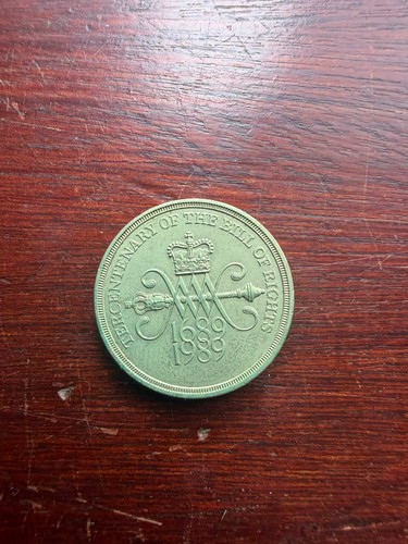 1989 two pounds - 1989, (£2)