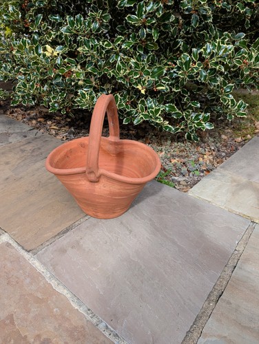 Terracotta littlethorpe