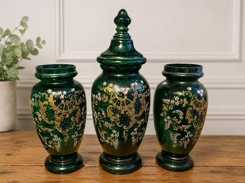 Vintage green glass piece - vintage,