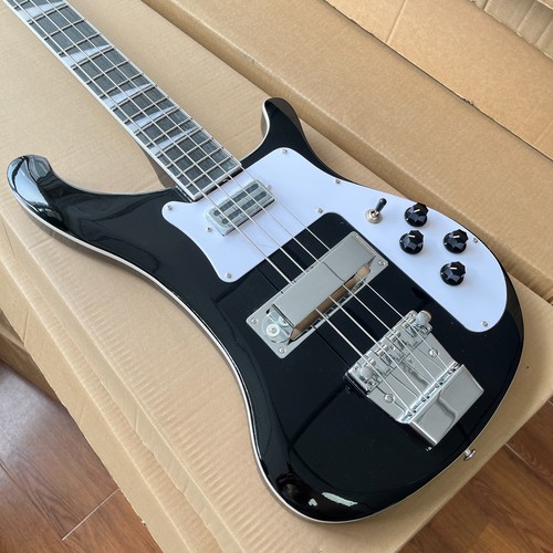 Black string electric bass - black,