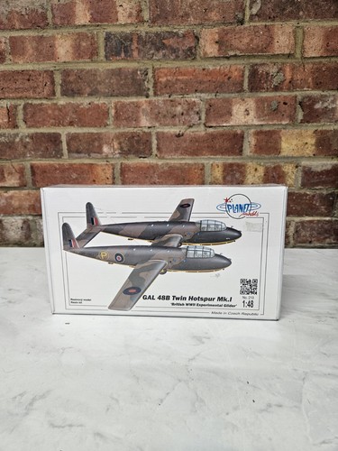 Planet models pla21348 48 - models,
