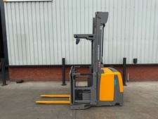 Electric Order Picker Forklift Truck - Jungheinrich EKS 210 - 4250mm - 1000kg