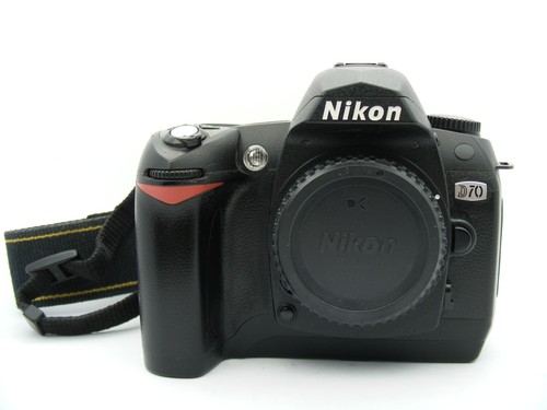 Nikon d70 digital camera - nikon,