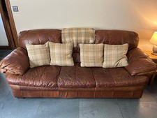 2 Distressed Leather Brown