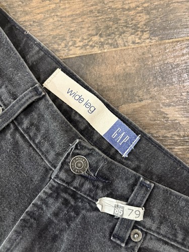 Vintage 1992 gap - vintage, blackwash