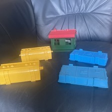 O GAUGE TRIANG NOVO BIG BIG TRAIN ASSORTMENT Must Be Of Use To Someone