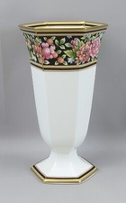 Wedgwood CLIO Bone China Hexagonal Footed Vase 8" 1992