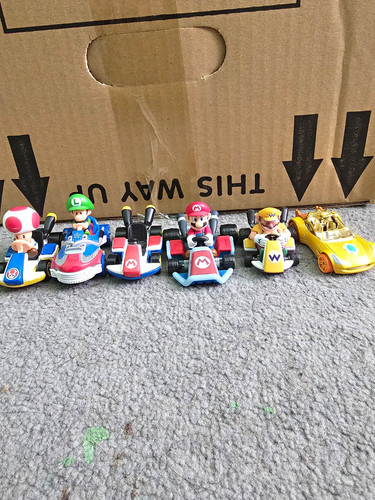 Hot wheels mario kart bundle - mario,
