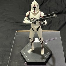 Gentle giant animated maquette - gentle,